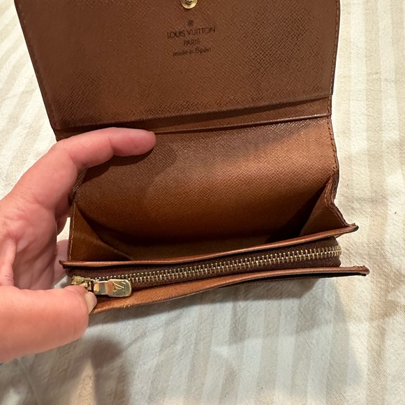 Louis Vuitton wallet - Picture 7 of 16